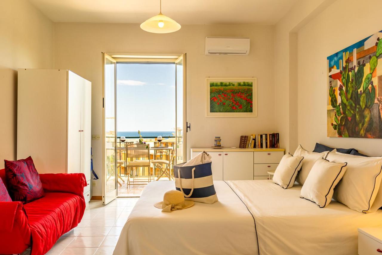 La Casa Di Stefe Appartement Giardini-Naxos Buitenkant foto